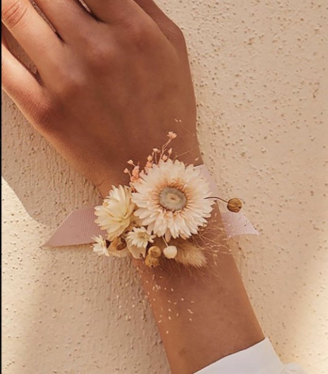Women's Boho Dried Flower Rhinestone Wrist Corsage